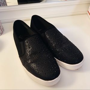 🖤BLACK SLIP-ON SHOES🖤
